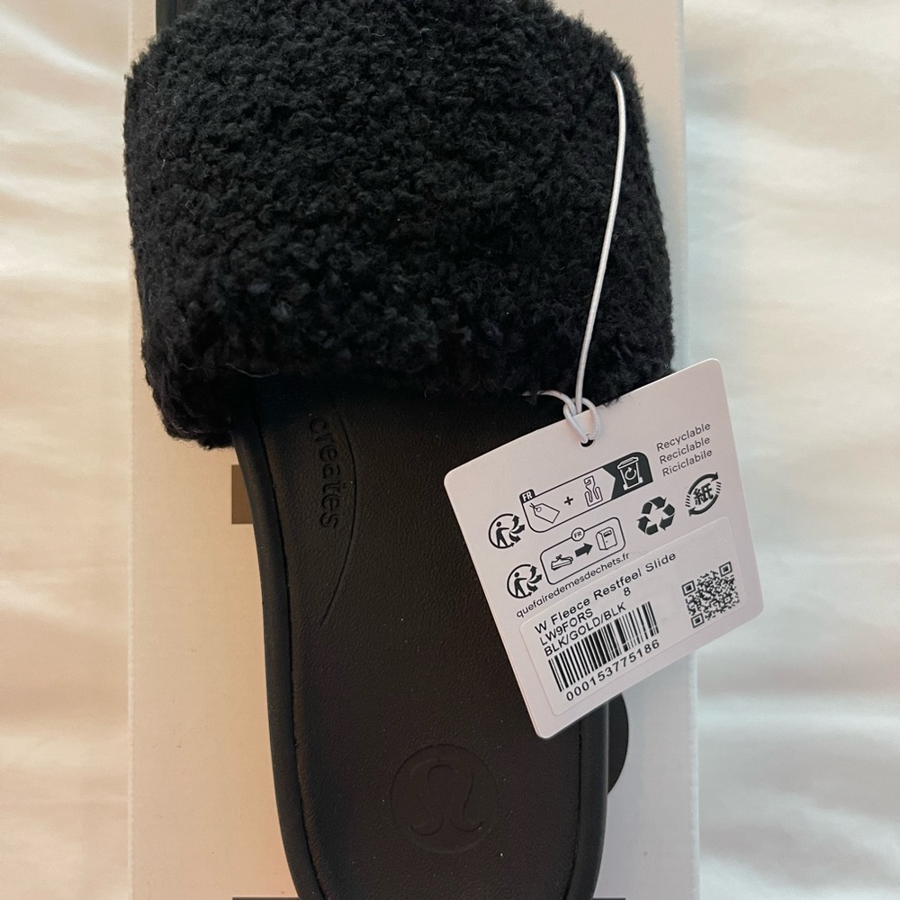 Lululemon Black and Gold Restfeel Slides- size 8